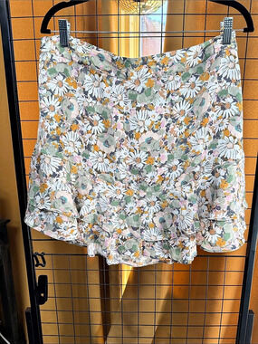 Floral Ruffle Lined Mini Skirt